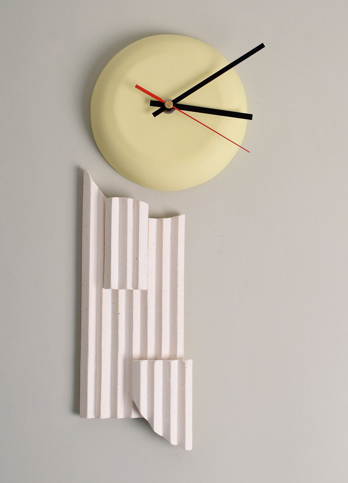 Tell Me Time, Clock 2 - A unique ceramic wall clock